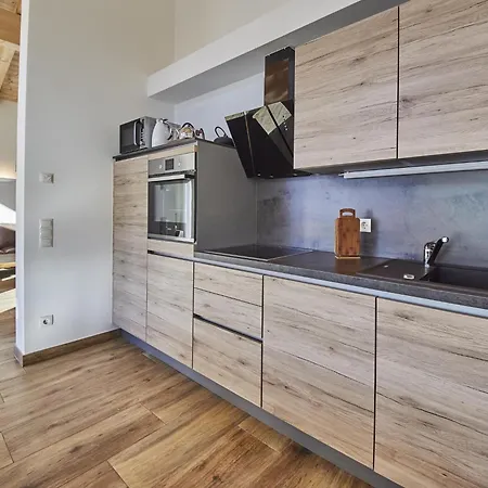Kuenstler Tatil Evi